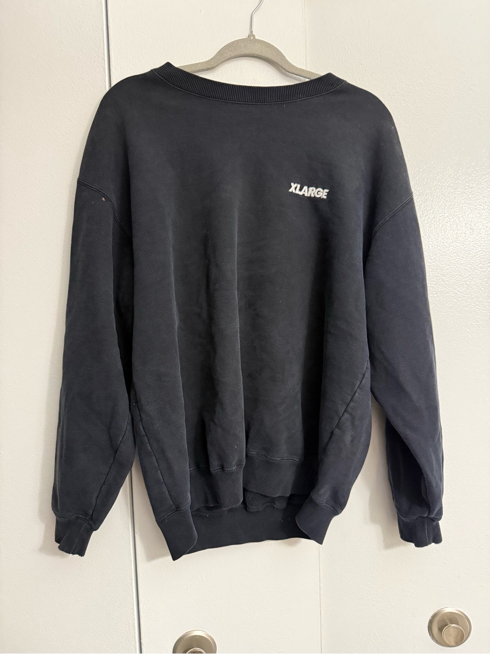 XLarge Skater Gorilla Black Crewneck Sweater Size Medium